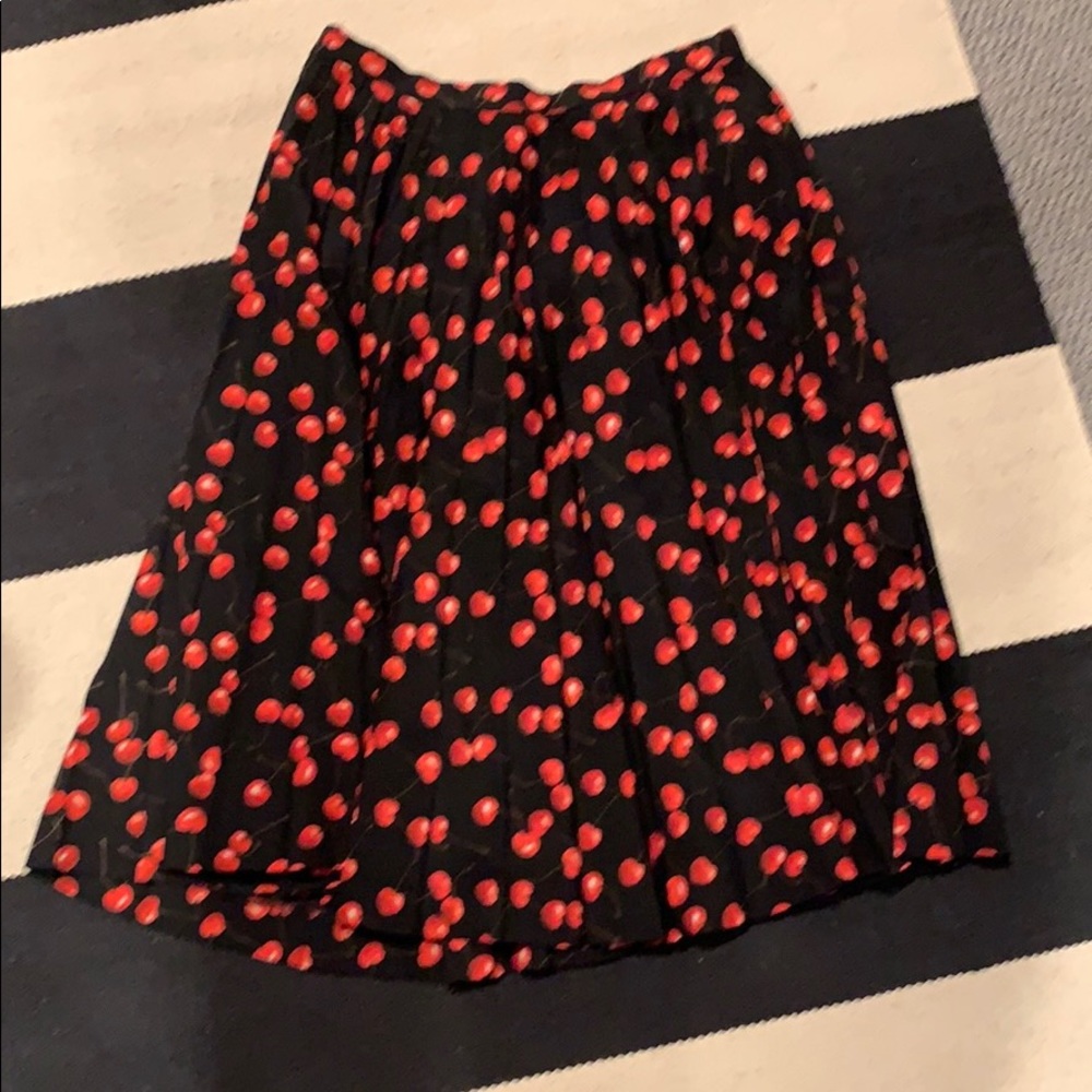 J crew pleated cherry skirt.